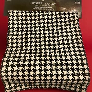 Houndstooth Chenille Table Runner Robert Stanley 14x72in.